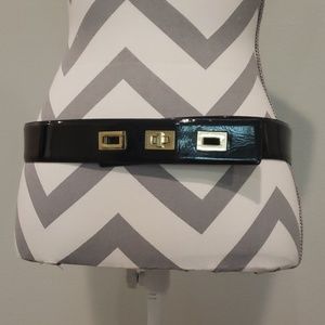 Vince Camuto belt black size Large